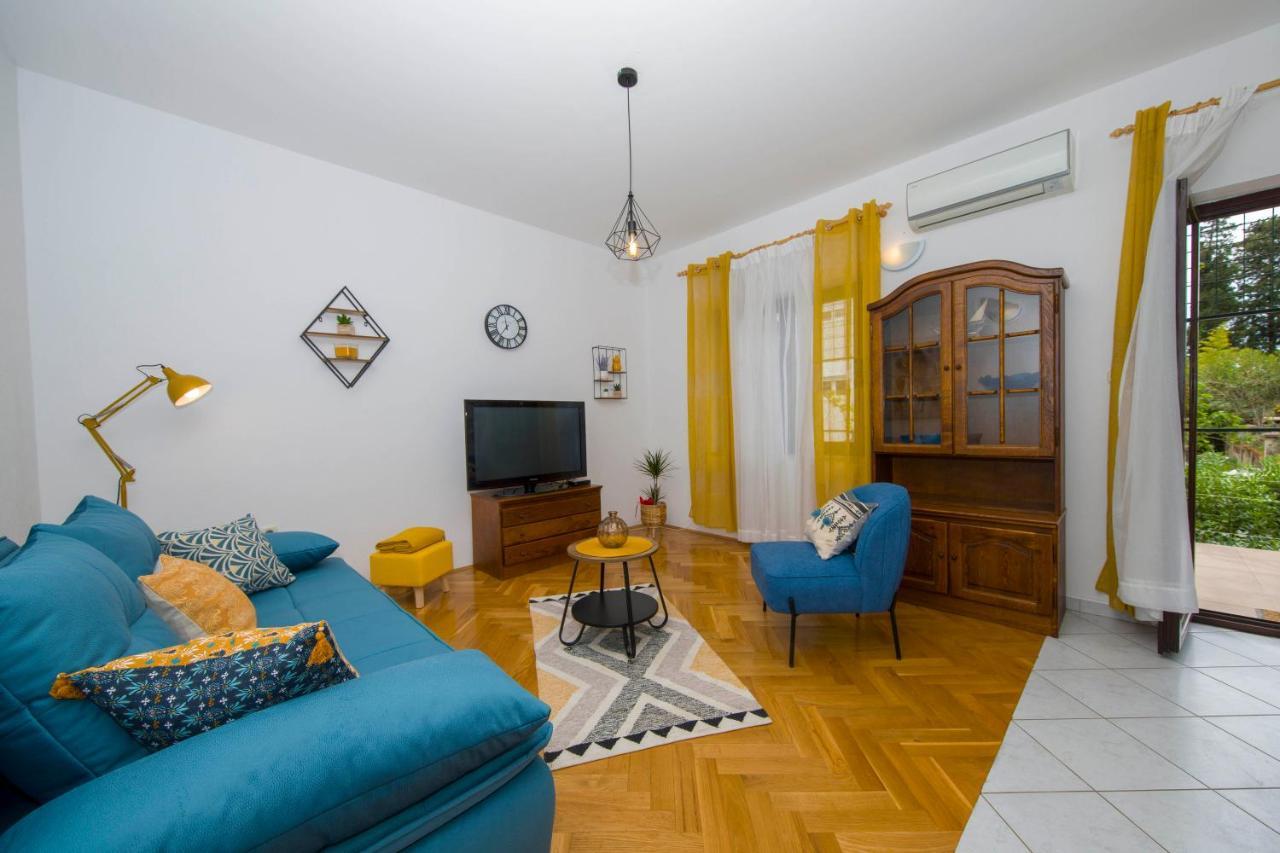 3 Bedroom Apartment Antonio Kaštela Zewnętrze zdjęcie